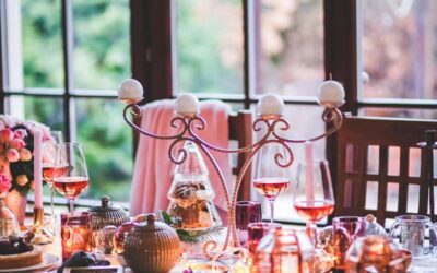 6 Tips for Hosting a Holiday Party That People Won’t Forget