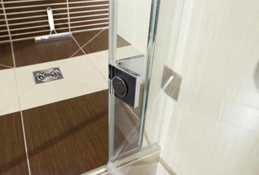 How to Clean Your Shower: Showerhead, Curtain, and Daily Maintenance